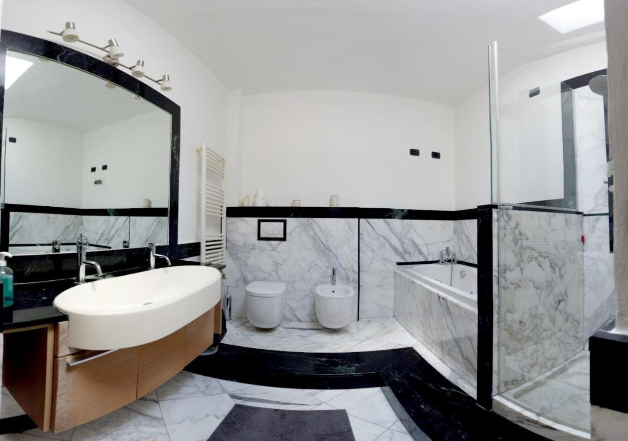 Stupenda Mansarda Centralissima, Finiture Di Lusso Каррара Экстерьер фото